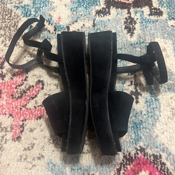 Gianni Bini Sweet Talk Sandal - Picture 2 of 5